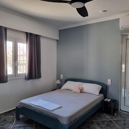 Isthmus Cuddly Nest Apartman Íszthmia Kültér fotó