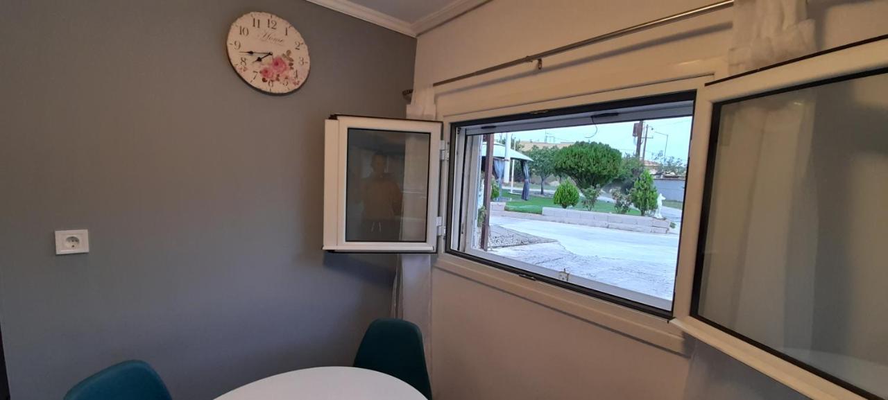 Isthmus Cuddly Nest Apartman Íszthmia Kültér fotó